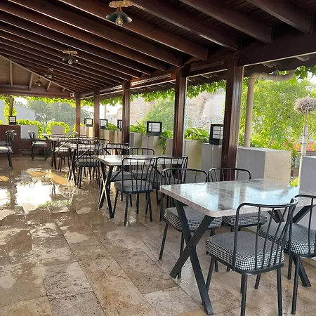 Hotel Bella 2*