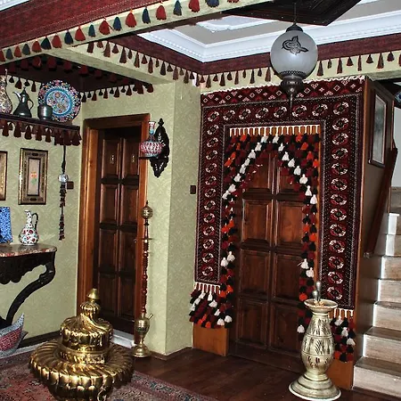 Bella سلجوك