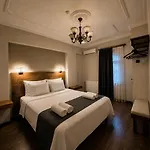 Bella Hotel 2*